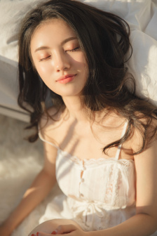 明星专题：廖碧儿
